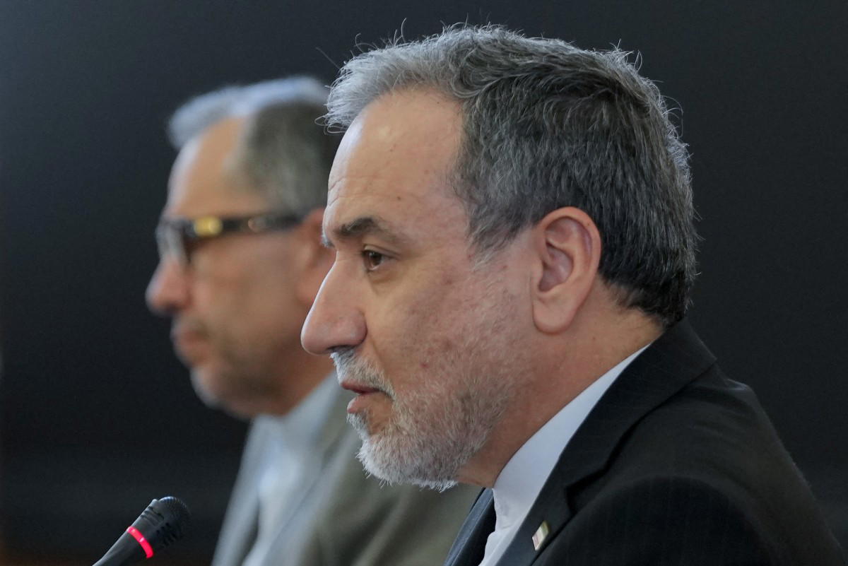 Iran warns against Hormuz crossings without authorisation