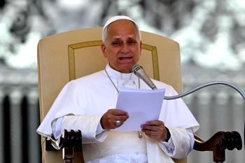 Pope hails US-Iran deal, calls for dialogue in Ukraine