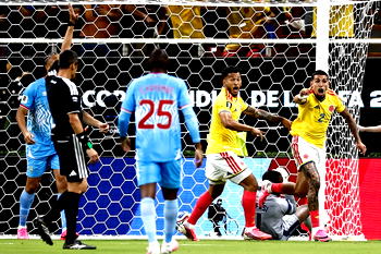 Colombia reach Round of 32 after pipping DR Congo 1-0
