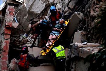 Venezuela earthquakes kill at least 164, nearly 1,000 injured