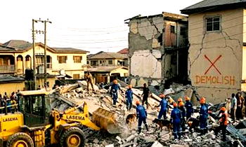 Navy rescues several victims of building collapse in Lagos