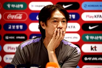 South Korea coach quits after early World Cup exit