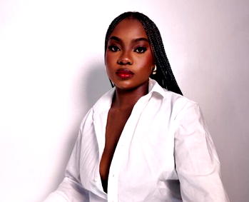 I’m focused on telling stories people can connect with — Singer-songwriter, Lumi Pelz