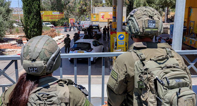 One killed, five wounded in Israel shooting attacks