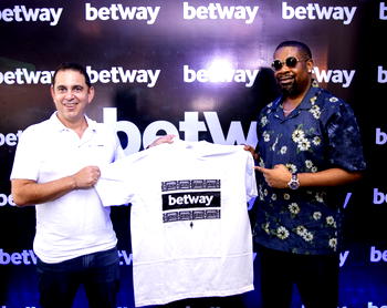 L-R-Neal-Menashe-Chief-Executive-Officer-of-Super-Group-and-Don-Jazzy-at-the-official-brand-ambassador-signing-ceremony-in-Lagos-recently-scaled.jpg