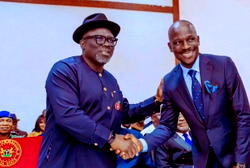 Onos Oborevwori celebrates elder brother, Gov Oborevwori on birthday