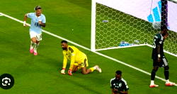 Araujo strikes late to deny Saudi opening-day victory
