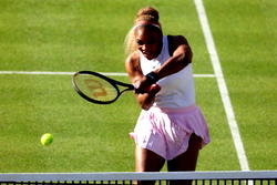 Serena Williams makes winning return in Queen’s Club doubles