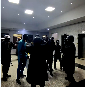 DSS orders probe into operatives’ conduct after Sowore court incident