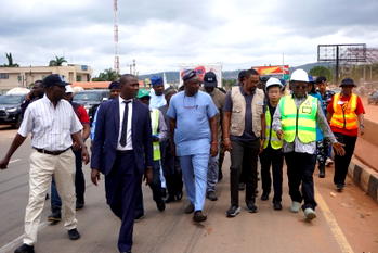 Umahi applauds progress on Mararaba-Keffi road, urges prompt funding