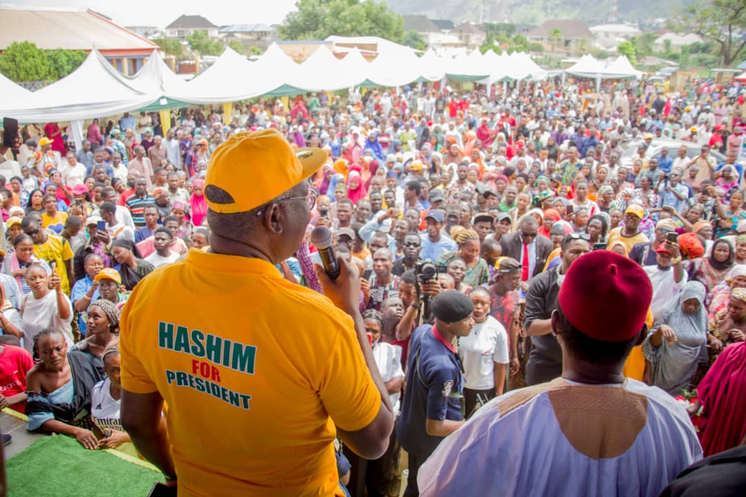 Olawepo-Hashim promet de redonner au naira sa valeur à 525 ₦/$