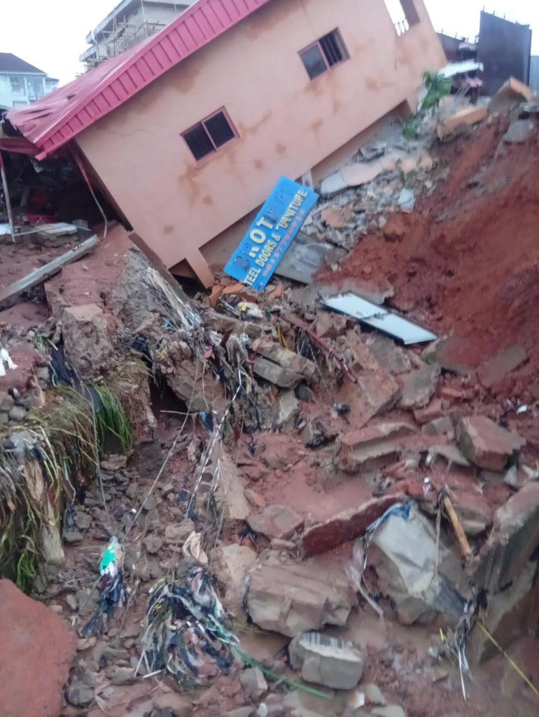 Heavy rain triggers building collapse in Anambra, no casualt