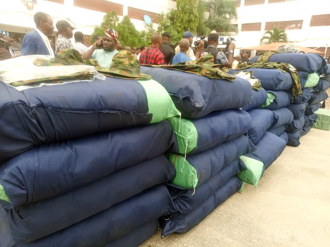 Police bust syndicate moving military camouflage, hard drugs out of Lagos