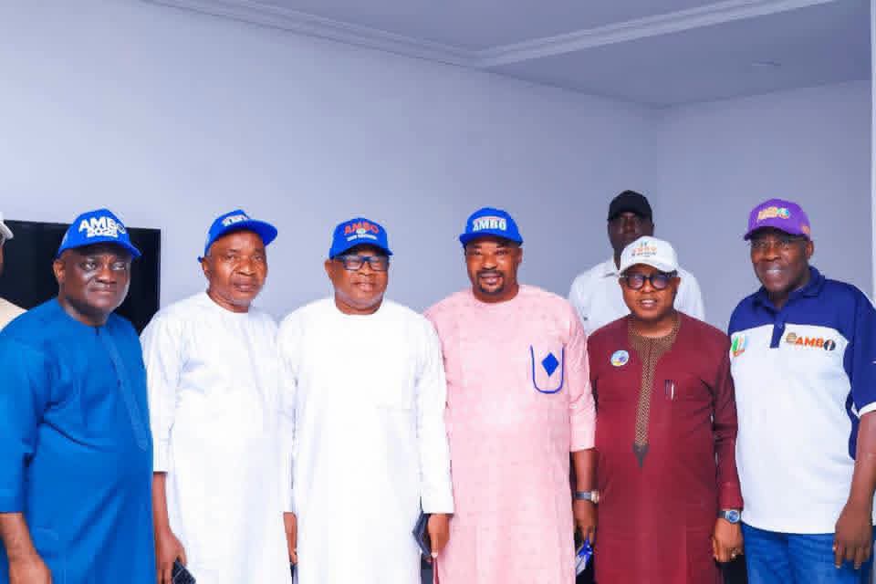 Osun 2026: Adeleke’s aides, Accord chieftains defect to APC