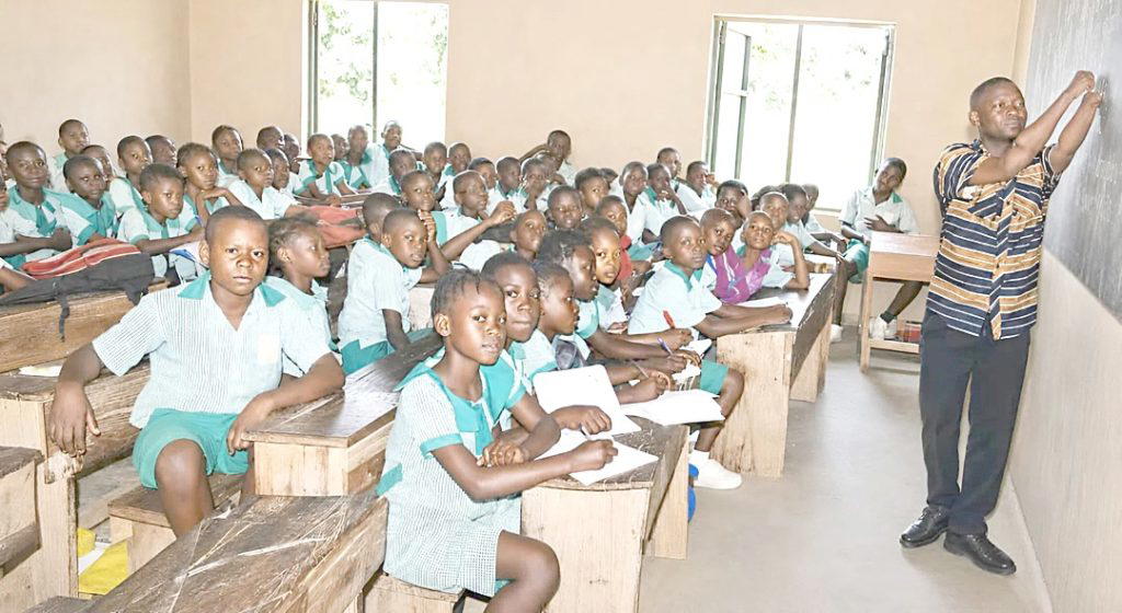 Rev. Teryima: Fingertip-less teacher excels in academics, parenting, and sports