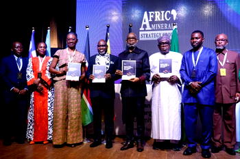 Nigeria intensifies efforts to drive green industrialisation, as Alake receives report
