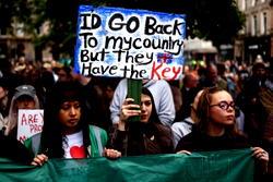 Thousands turn out for anti-racism rally after Belfast unrest