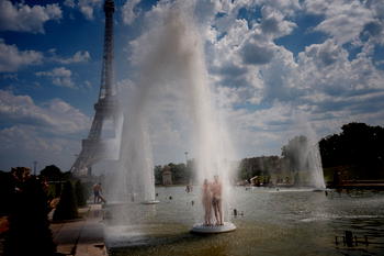 Paris funeral homes overwhelmed after record heatwave