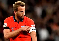 Kane hails England preparation as squad arrives at base camp