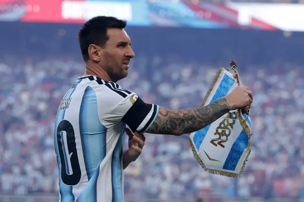 Messi faces England for a chance to reach the World Cup final