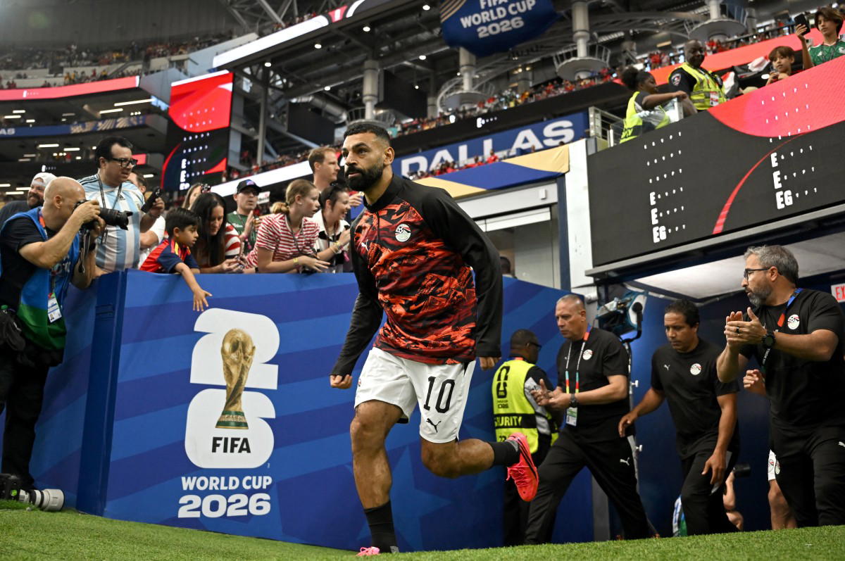Salah starts for Egypt in World Cup knockout after injury