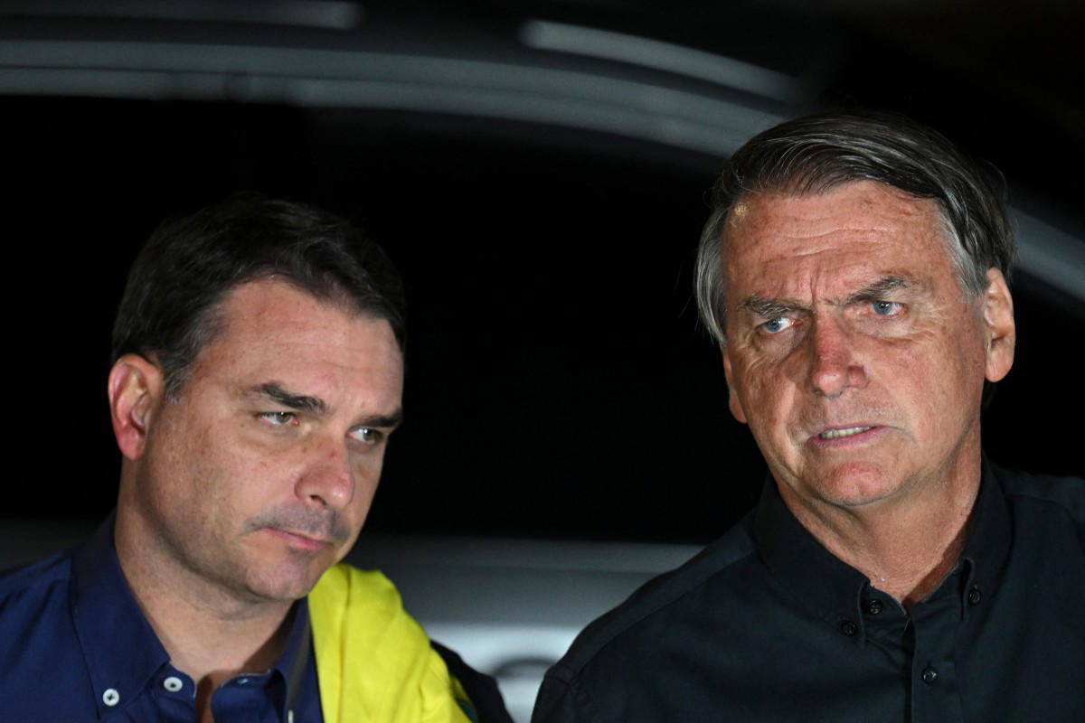 Brazil court bars Bolsonaro son from visiting father until after election