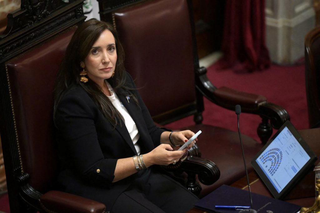 Argentine Vice President labels English players as 'pirates' before World Cup semi-final