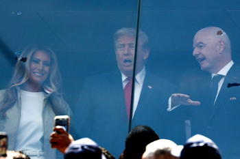 Trump arrives at stadium for World Cup final