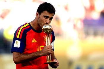 Barcelona close in on Rodri after midfielder rejects Real Madrid