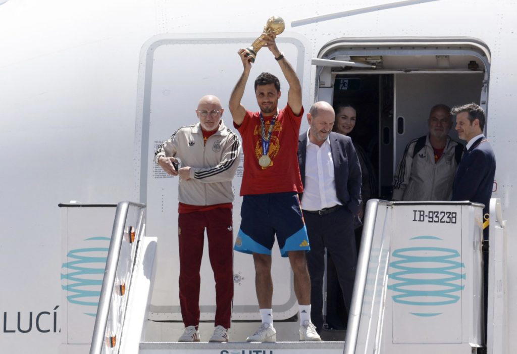 Aircraft with Spain's World Cup champions arrives in Madrid