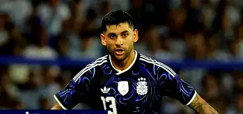 Romero labels Gary Neville ‘stupid’ over criticism at World Cup