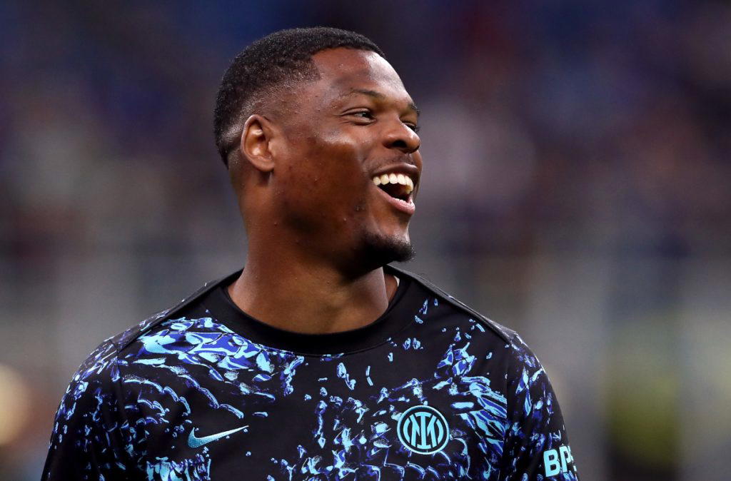Dumfries joins Real Madrid from Inter Milan