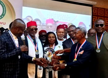 RATTAWU honours NAGAFF President with logistics excellence award