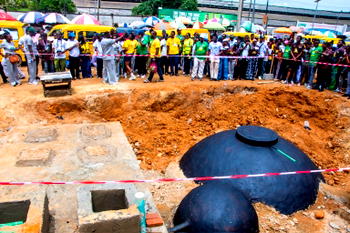 Lateef Jakande Academy Fellows lead 10km walk against open defecation, unveil biodigester in Ojota