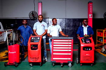 Auto service centre holds sensitisation rally for motorists