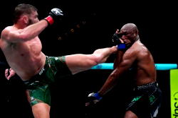 UFC: Kamaru Usman loses title rematch to S/Africa’s Du Plessis