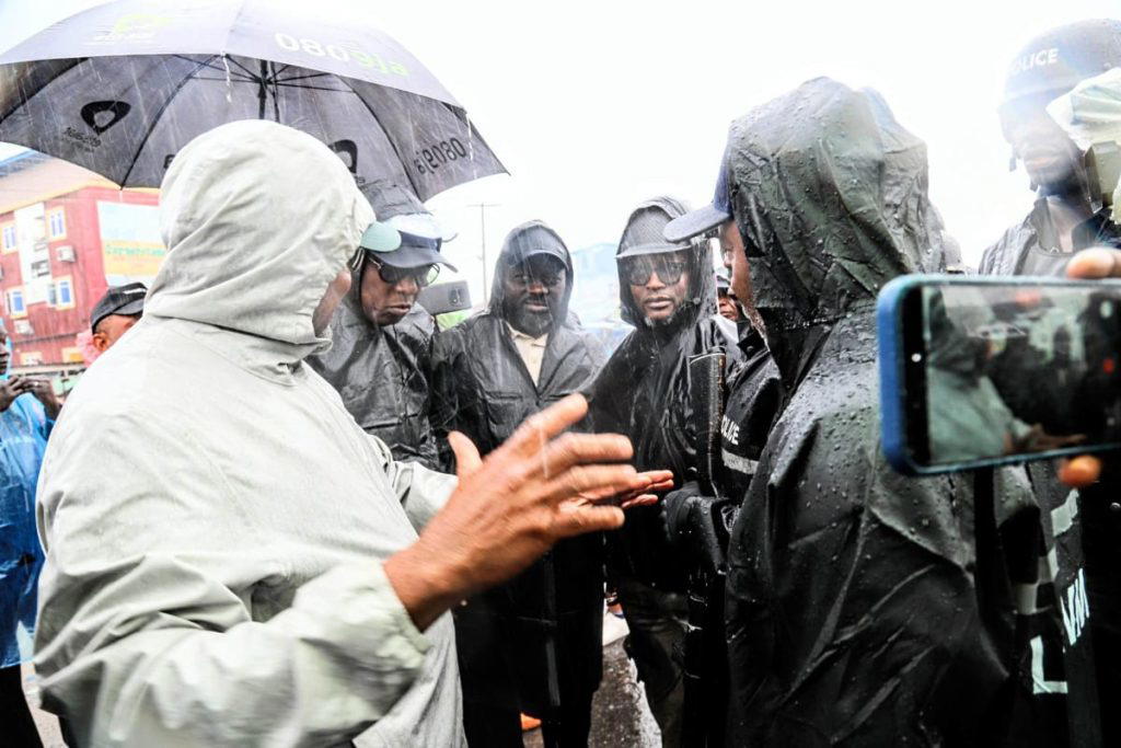 More rains coming, Lagos Govt warns, begins demolition of shanties along Lagos-Badagry Expressway