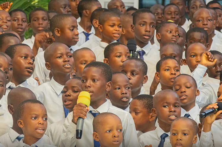 Adeboye urges students to pursue excellence, prays against school kidnappings