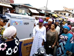 LASCCWA, Apapa-Iganmu LCDA boost small businesses with tools, cash grants