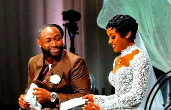 Davido reveals Chioma manages his finances, calls her his ‘Life Coordinator’