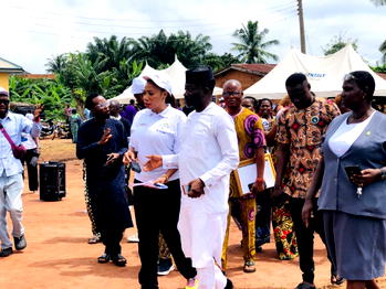 Edo Diaspora Agency boss lauds Okpebholo’s health initiatives at PHC commissioning