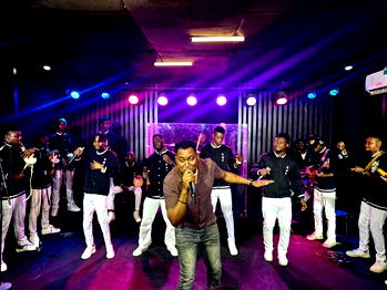 How the Idowu Santana Entertainment Band is taking Nigerian music to the world
