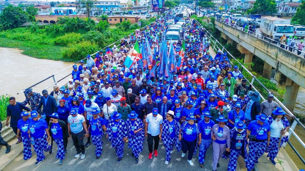 Osun Election: Oyetola’s wife mobilises 10,000 female canvassers for Oyebamiji