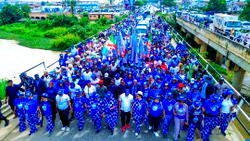 Osun Election: Oyetola’s wife mobilises 10,000 female canvassers for Oyebamiji