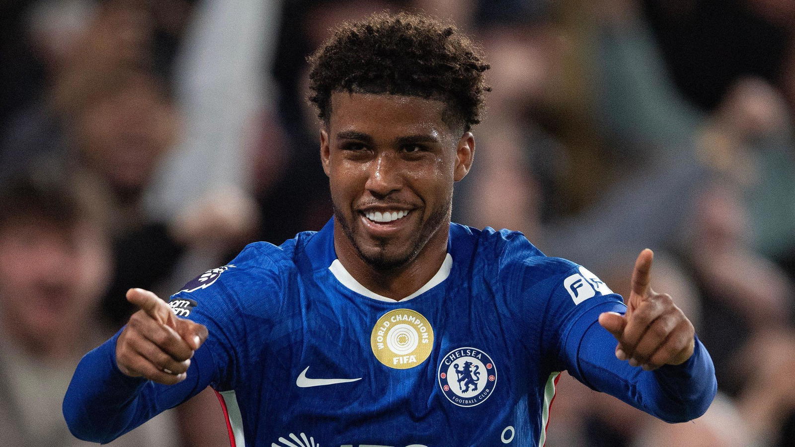 Man Utd agree £50m deal to sign Chelsea midfielder Andrey Santos
