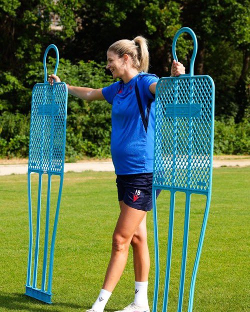 Pregnant Crystal Palace player in her seventh month participates in pre-season training