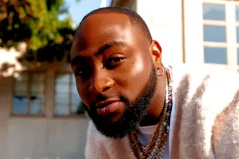 ‘I spend N400m monthly in Nigeria’ – Davido