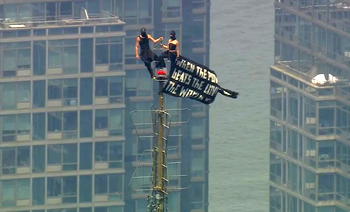 Lovers arrested after climbing to top of Empire State Building for proposal