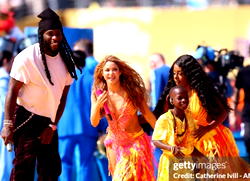 Video: Burna Boy, Shakira perform ‘Dai Dai’ at World Cup half-time show