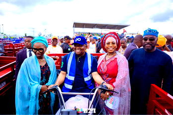 Food Security: Adeola empowers 2,557 Ogun farmers with tractors, inputs, cash grants